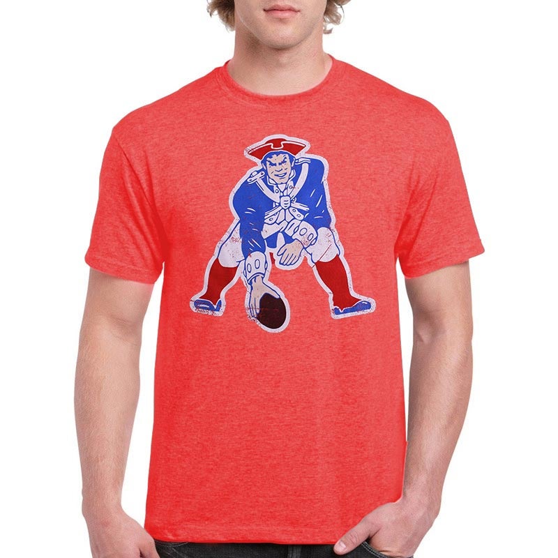 Red new england shop patriots t shirt